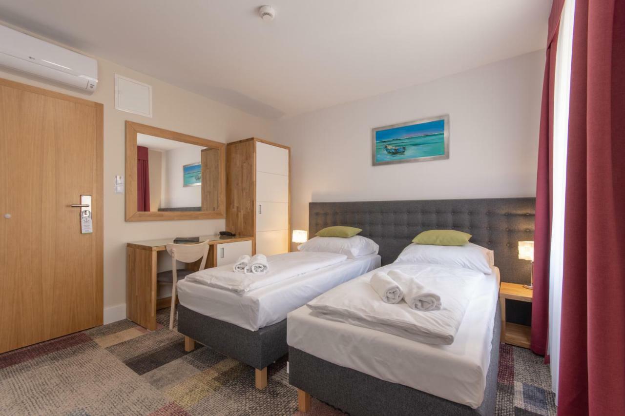 Marina Pallatium Premium Floor Kamien Pomorski Bagian luar foto