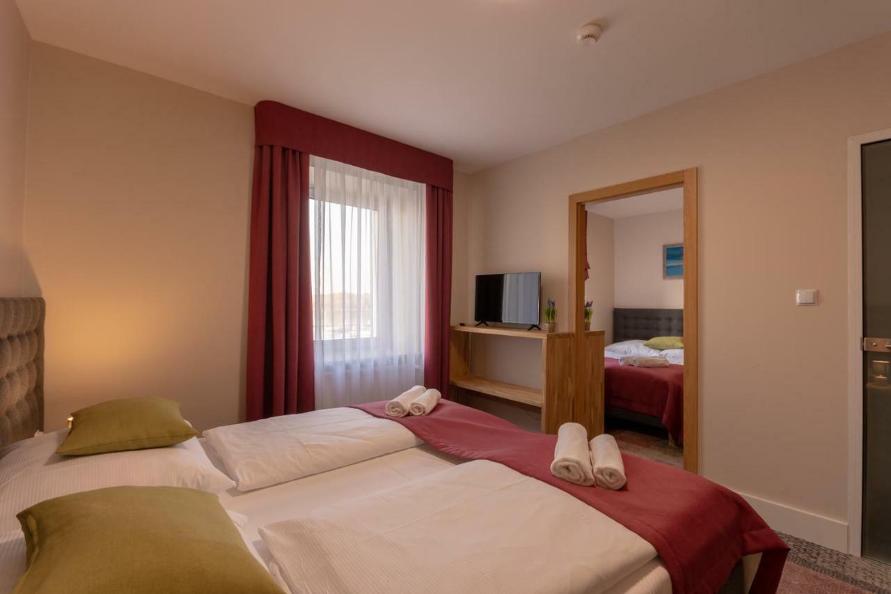 Marina Pallatium Premium Floor Kamien Pomorski Bagian luar foto